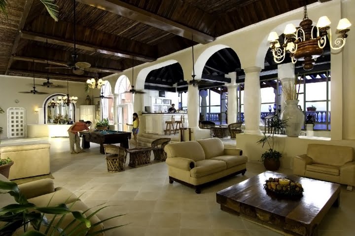Avalon Baccara Cancun lobby